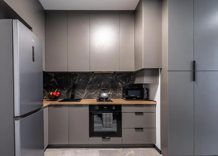 Apartamento жк семицвіт, New Building Leópolis