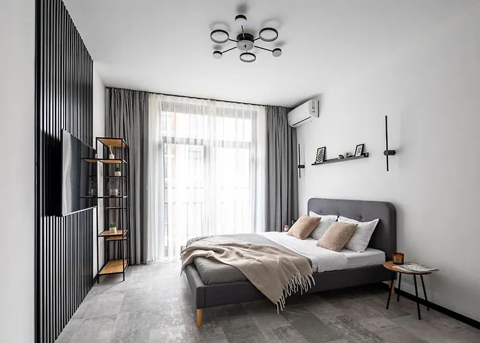 жк семицвіт, New Building * Leópolis